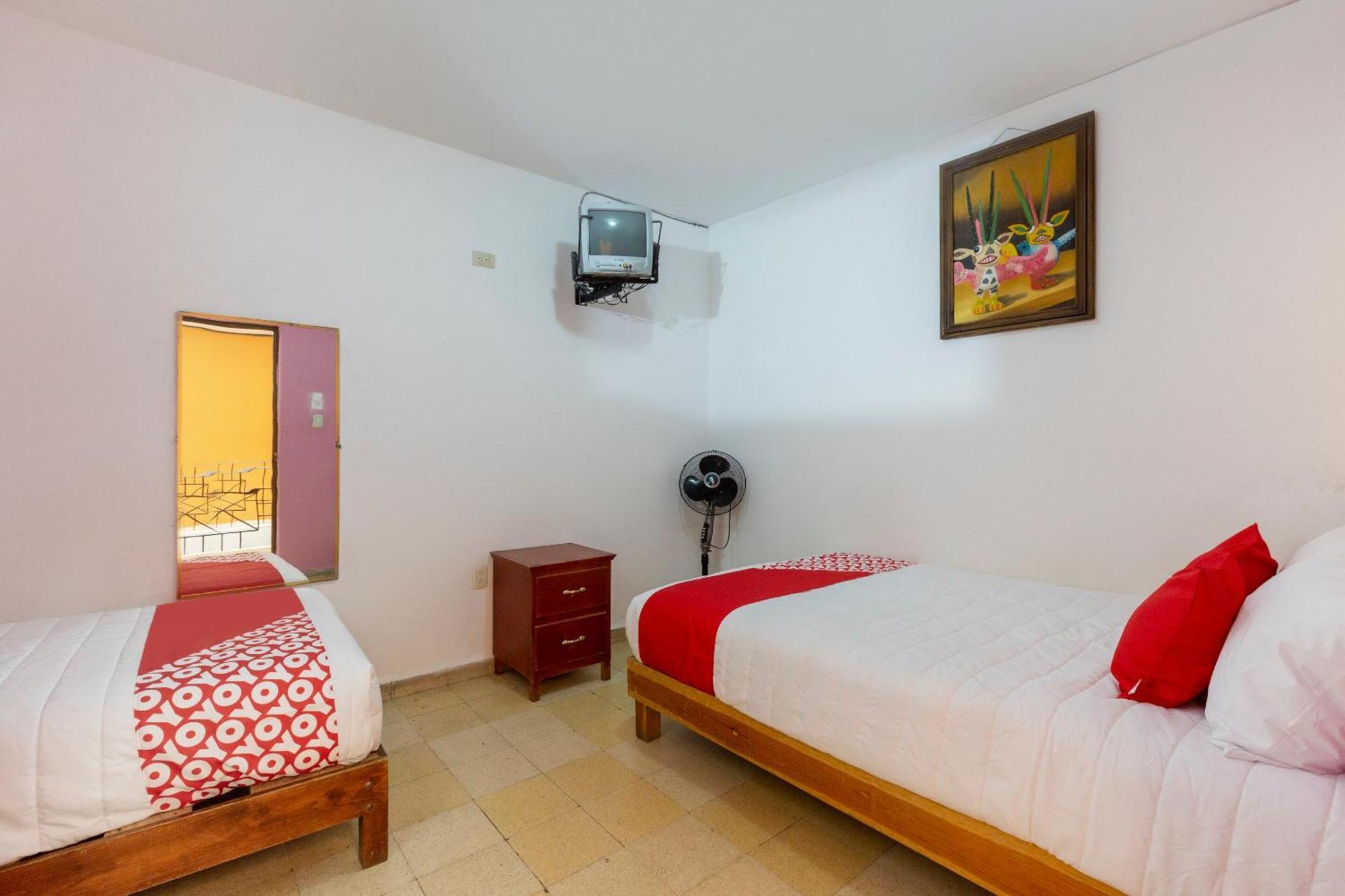 Oyo Hotel Emperador, Oaxaca Exterior foto